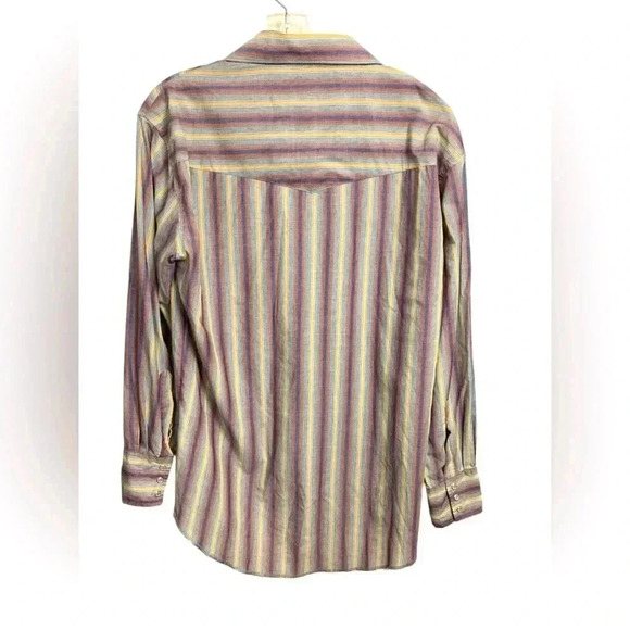 Vintage Wrangler long sleeved,lightweight,button-down shirt pearlescent buttons - Picture 3 of 7